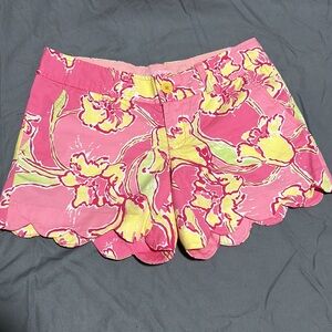 Lilly Pulitzer Pink Scallop Shorts